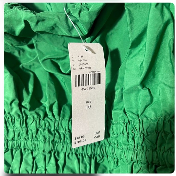 Green Ruffled Women's Top - Picture 5 of 6